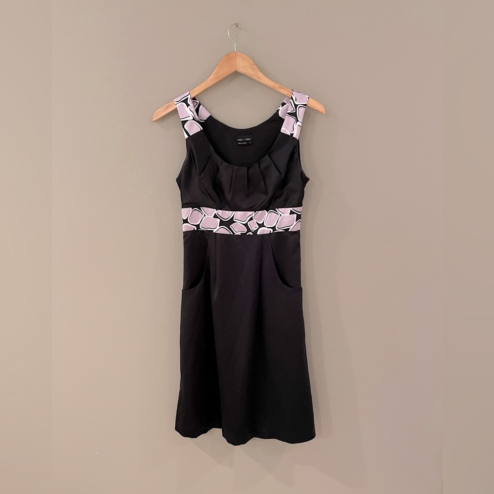 Black Midi Dress with Lilac Giraffe Print and Pockets 🦒